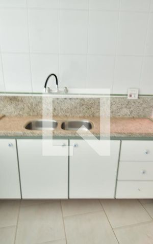 Casa para alugar com 500m², 6 quartos e 8 vagasEdícula - Cozinha