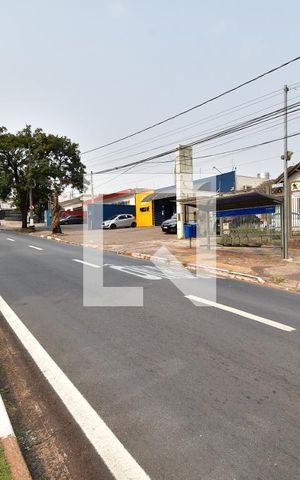 Casa para alugar com 500m², 6 quartos e 8 vagasFachada