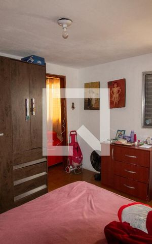 Casa à venda com 60m², 2 quartos e sem vaga Casa à venda com 60m², 2 quartos e sem vagaQuarto 2