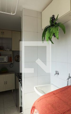 Apartamento à venda com 64m², 2 quartos e 1 vagaCozinha e Área de Serviço