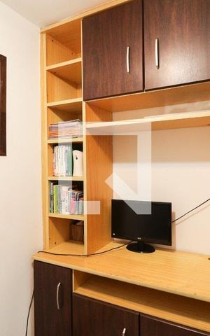 Apartamento à venda com 64m², 2 quartos e 1 vagaEscritório