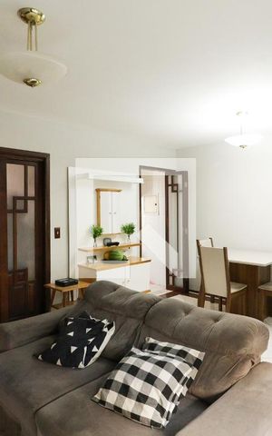 Apartamento à venda com 64m², 2 quartos e 1 vagaSala