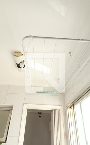 Apartamento à venda com 64m², 2 quartos e 1 vagaCozinha e Área de Serviço