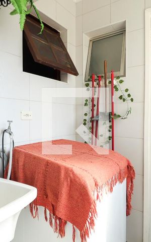 Apartamento à venda com 64m², 2 quartos e 1 vagaCozinha e Área de Serviço
