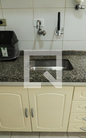 Apartamento à venda com 64m², 2 quartos e 1 vagaCozinha e Área de Serviço