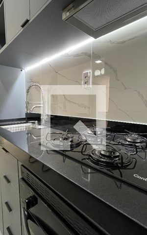 Apartamento à venda com 40m², 2 quartos e 1 vaga Apartamento à venda com 40m², 2 quartos e 1 vagaCozinha detalhes