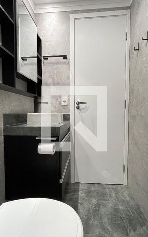 Apartamento à venda com 40m², 2 quartos e 1 vaga Apartamento à venda com 40m², 2 quartos e 1 vagaBanheiro Social