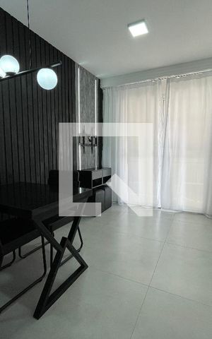 Apartamento à venda com 40m², 2 quartos e 1 vaga Apartamento à venda com 40m², 2 quartos e 1 vagaSala