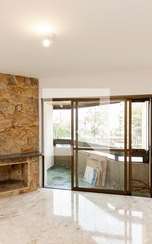 Apartamento para alugar com 148m², 3 quartos e 2 vagas Apartamento para alugar com 148m², 3 quartos e 2 vagasSala