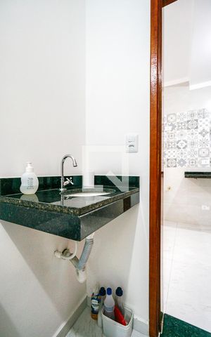 Apartamento à venda com 40m², 2 quartos e 1 vaga Apartamento à venda com 40m², 2 quartos e 1 vagaBanheiro