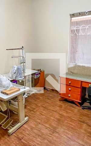 Casa à venda com 400m², 5 quartos e 5 vagas Casa à venda com 400m², 5 quartos e 5 vagasEscritório 1