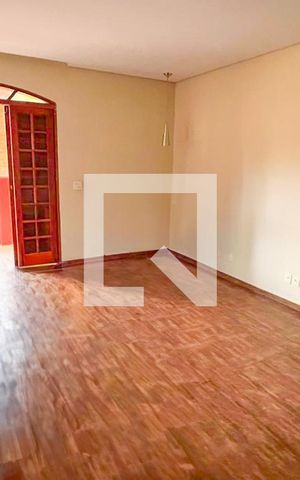 Casa à venda com 400m², 5 quartos e 5 vagas Casa à venda com 400m², 5 quartos e 5 vagasSala 2
