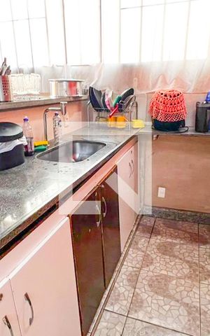 Casa à venda com 400m², 5 quartos e 5 vagas Casa à venda com 400m², 5 quartos e 5 vagasCozinha