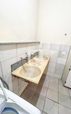 Casa à venda com 400m², 5 quartos e 5 vagas Casa à venda com 400m², 5 quartos e 5 vagasÁrea de Serviço 1