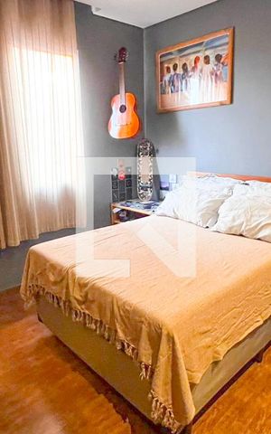 Casa à venda com 400m², 5 quartos e 5 vagas Casa à venda com 400m², 5 quartos e 5 vagasQuarto 3