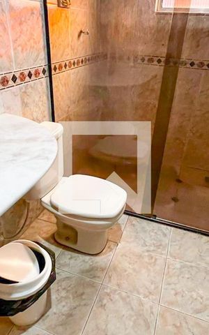 Casa à venda com 400m², 5 quartos e 5 vagas Casa à venda com 400m², 5 quartos e 5 vagasBanheiro 4
