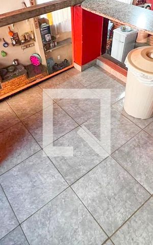 Casa à venda com 400m², 5 quartos e 5 vagas Casa à venda com 400m², 5 quartos e 5 vagasÁrea de Serviço 2