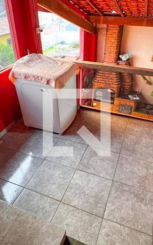 Casa à venda com 400m², 5 quartos e 5 vagas Casa à venda com 400m², 5 quartos e 5 vagasÁrea de Serviço 2