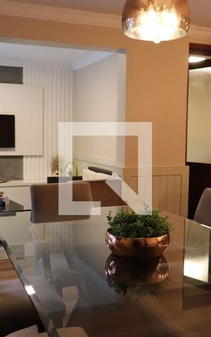 Casa à venda com 321m², 4 quartos e 4 vagasÁrea gourmet