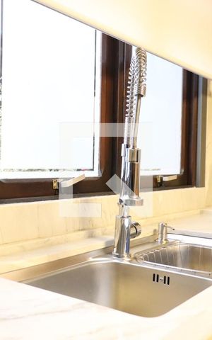 Casa à venda com 321m², 4 quartos e 4 vagasCozinha