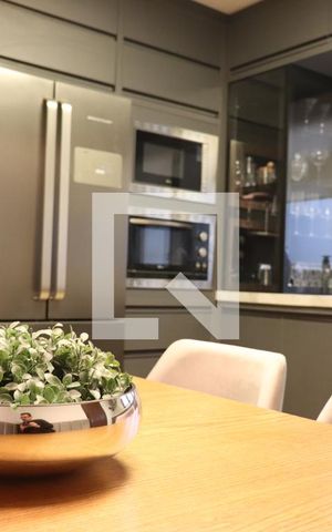 Casa à venda com 321m², 4 quartos e 4 vagasCozinha
