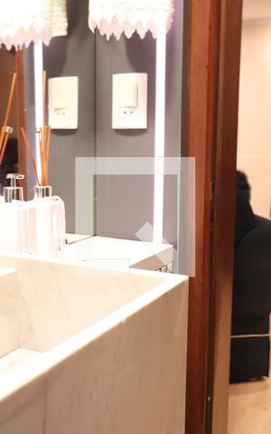 Casa à venda com 321m², 4 quartos e 4 vagasLavabo