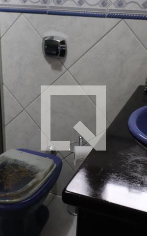 Casa à venda com 321m², 4 quartos e 4 vagasBanheiro