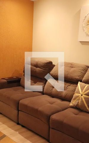 Casa à venda com 321m², 4 quartos e 4 vagasSala