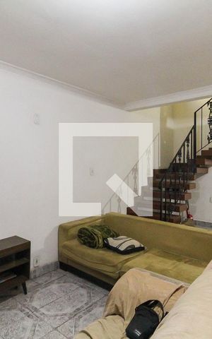 Casa à venda com 230m², 4 quartos e 1 vaga Casa à venda com 230m², 4 quartos e 1 vagaSala