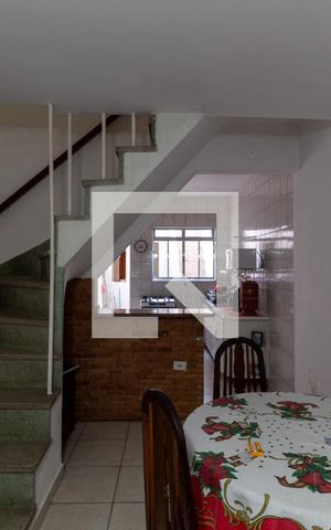 Casa à venda com 100m², 4 quartos e 1 vaga Casa à venda com 100m², 4 quartos e 1 vagaSala de estar/Sala de jantar
