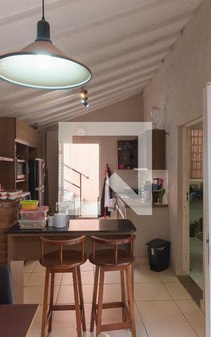 Casa à venda com 290m², 3 quartos e 3 vagas Casa à venda com 290m², 3 quartos e 3 vagasCozinha