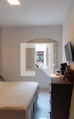 Casa à venda com 290m², 3 quartos e 3 vagas Casa à venda com 290m², 3 quartos e 3 vagasQuarto 1
