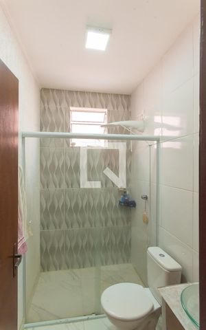 Casa à venda com 290m², 3 quartos e 3 vagas Casa à venda com 290m², 3 quartos e 3 vagasBanheiro