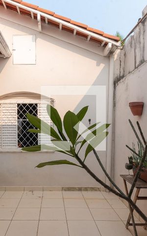 Casa à venda com 290m², 3 quartos e 3 vagas Casa à venda com 290m², 3 quartos e 3 vagasÁrea de Luz