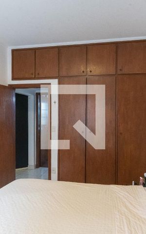Casa à venda com 290m², 3 quartos e 3 vagas Casa à venda com 290m², 3 quartos e 3 vagasQuarto 1