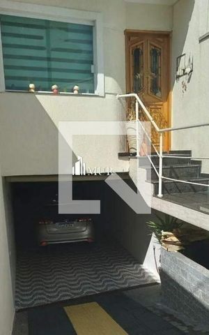 Casa à venda com 200m², 3 quartos e 3 vagas
