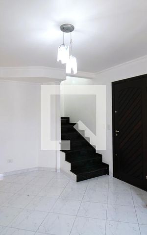 Casa à venda com 94m², 3 quartos e 3 vagasSala