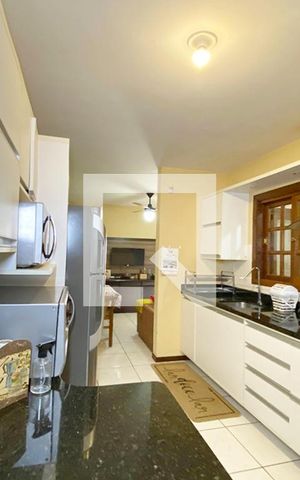 Casa para alugar com 87m², 2 quartos e 1 vagaCozinha 