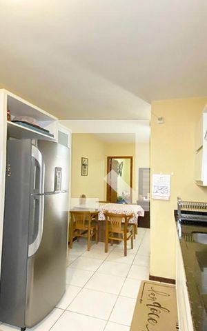 Casa para alugar com 87m², 2 quartos e 1 vagaCozinha 