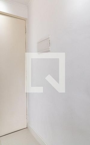 Apartamento à venda com 46m², 2 quartos e 1 vaga Apartamento à venda com 46m², 2 quartos e 1 vagaEntrada