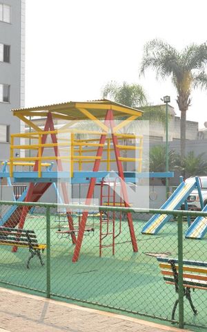 Apartamento para alugar com 104m², 2 quartos e 2 vagasÁrea comum - Playground