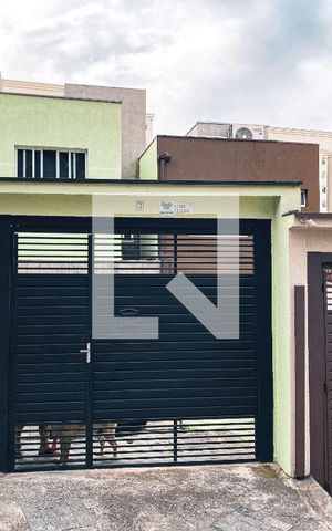 Casa à venda com 110m², 3 quartos e 2 vagasFachada