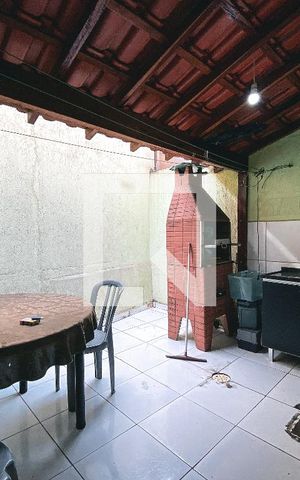 Casa à venda com 110m², 3 quartos e 2 vagasQuintal