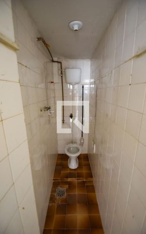 Apartamento à venda com 30m², 1 quarto e 1 vaga Apartamento à venda com 30m², 1 quarto e 1 vagaBanheiro de serviço