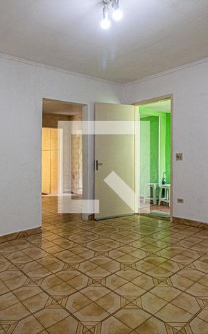 Casa à venda com 160m², 2 quartos e 1 vaga Casa à venda com 160m², 2 quartos e 1 vagaSala