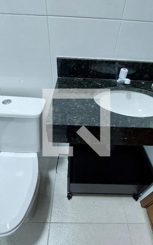 Studio para alugar com 30m², 1 quarto e sem vaga Studio para alugar com 30m², 1 quarto e sem vagaBanheiro
