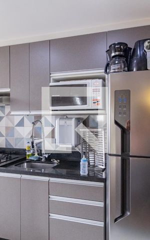 Apartamento à venda com 49m², 2 quartos e 1 vagaCozinha e área de serviço