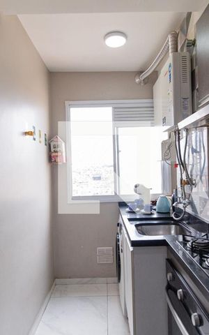Apartamento à venda com 49m², 2 quartos e 1 vagaCozinha e área de serviço