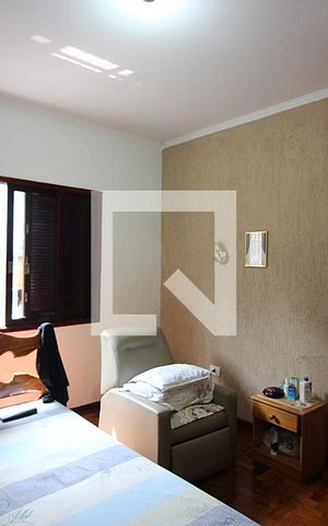 Casa à venda com 0m², 3 quartos e 2 vagasQuarto 3 - Suíte