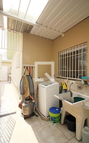 Casa à venda com 0m², 3 quartos e 2 vagasÁrea de Serviço